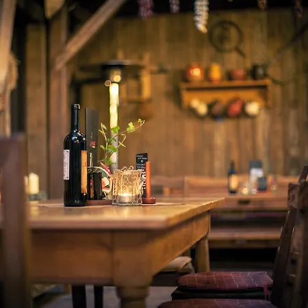 Huber Panzio Bed & Breakfast 3*