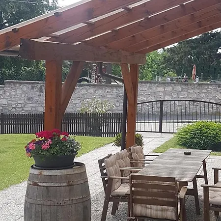 Huber Panzio 3* Fertőrákos