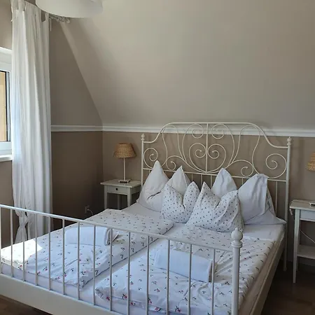 Huber Panzio Fertőrákos