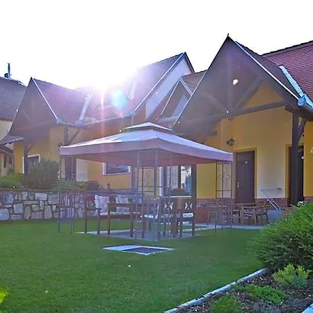 Huber Panzio 3* Fertőrákos