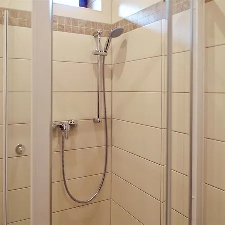 Huber Panzio Fertőrákos