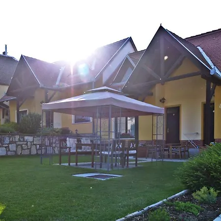 Bed & Breakfast Huber Panzio Fertorakos
